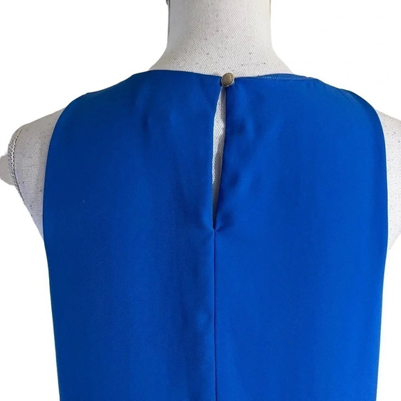 Vince Camuto Blue Chiffon Hi Low Blouse XS Pleated Backside Keyhole Sleeveless - Picture 4 of 5